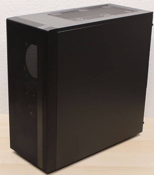 NR600 cooler master case right view